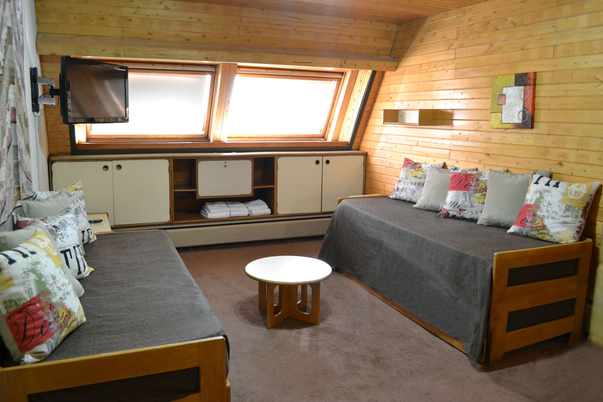 5 camas duplex (1 baÃ±o)