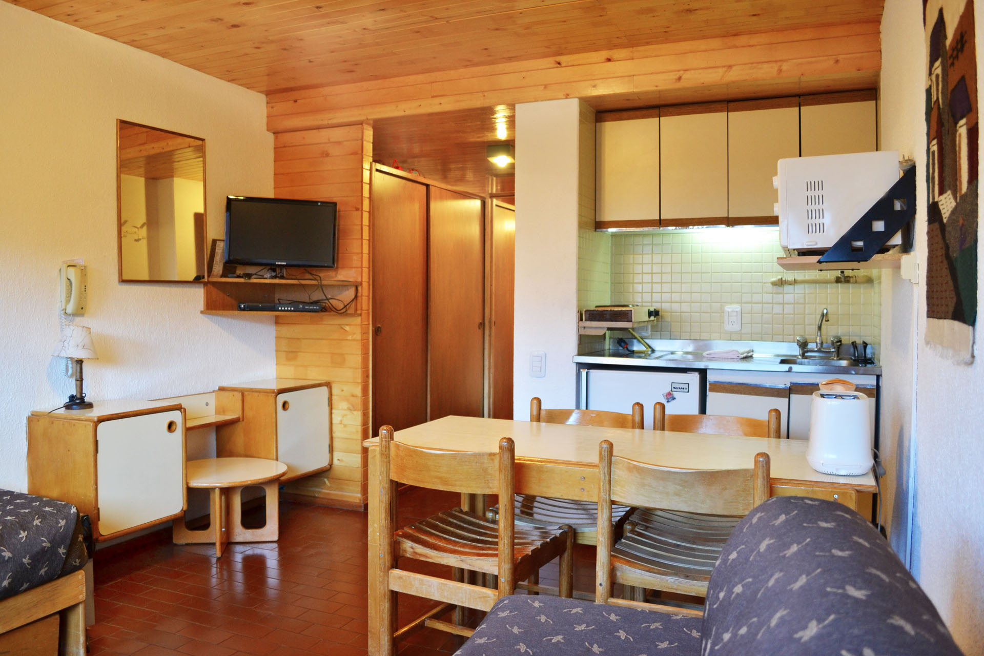 Departamento 4 camas individuales 2 amb